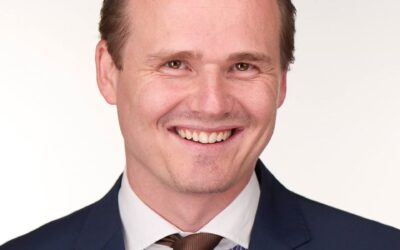 A bankok, illetve biztosítók álljanak Önért sorba